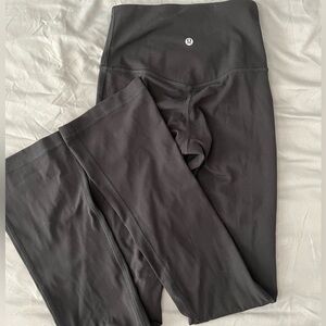 Lululemon Mini Flare Leggings 💕 || (NWOT)